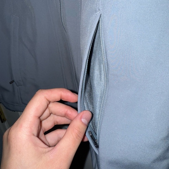 Columbia Soft Gray Fleece Ski/Snowboard/Hiking Waterproof Coat - Picture 7 of 15